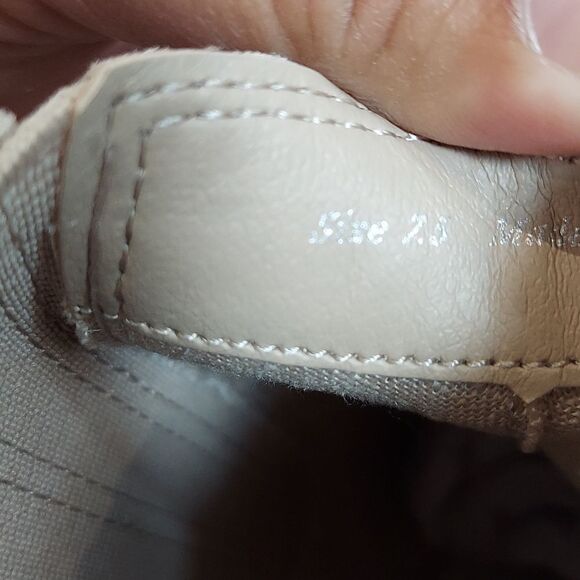 Dolce Vita Caster H2O Dune Suede Boots NWT - Picture 9 of 10